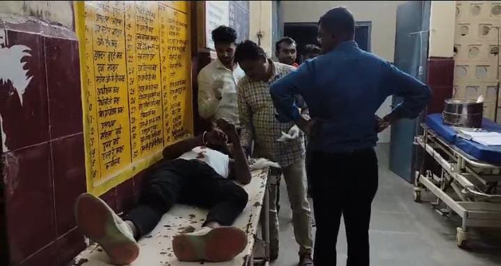 रायबरेली-मेला देखने आये दो युवकों को अज्ञात लोगों ने मारपीट कर किया लहूलुहान,,,,