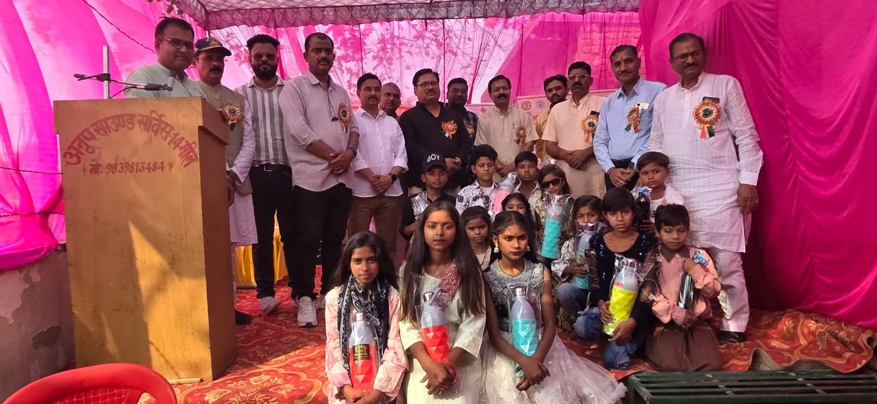 प्राथमिक विद्यालय पूरे राना नरसवा डलमऊ रायबरेली में धूमधाम से मनाया गया वार्षिकोत्सव और  नवीन नामांकन मेला।।