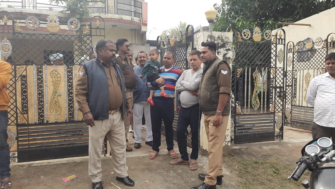 रायबरेली-24 घन्टे बीत जाने के बाद भी चोरो का पता नही लगा सकी डलमऊ पुलिस 