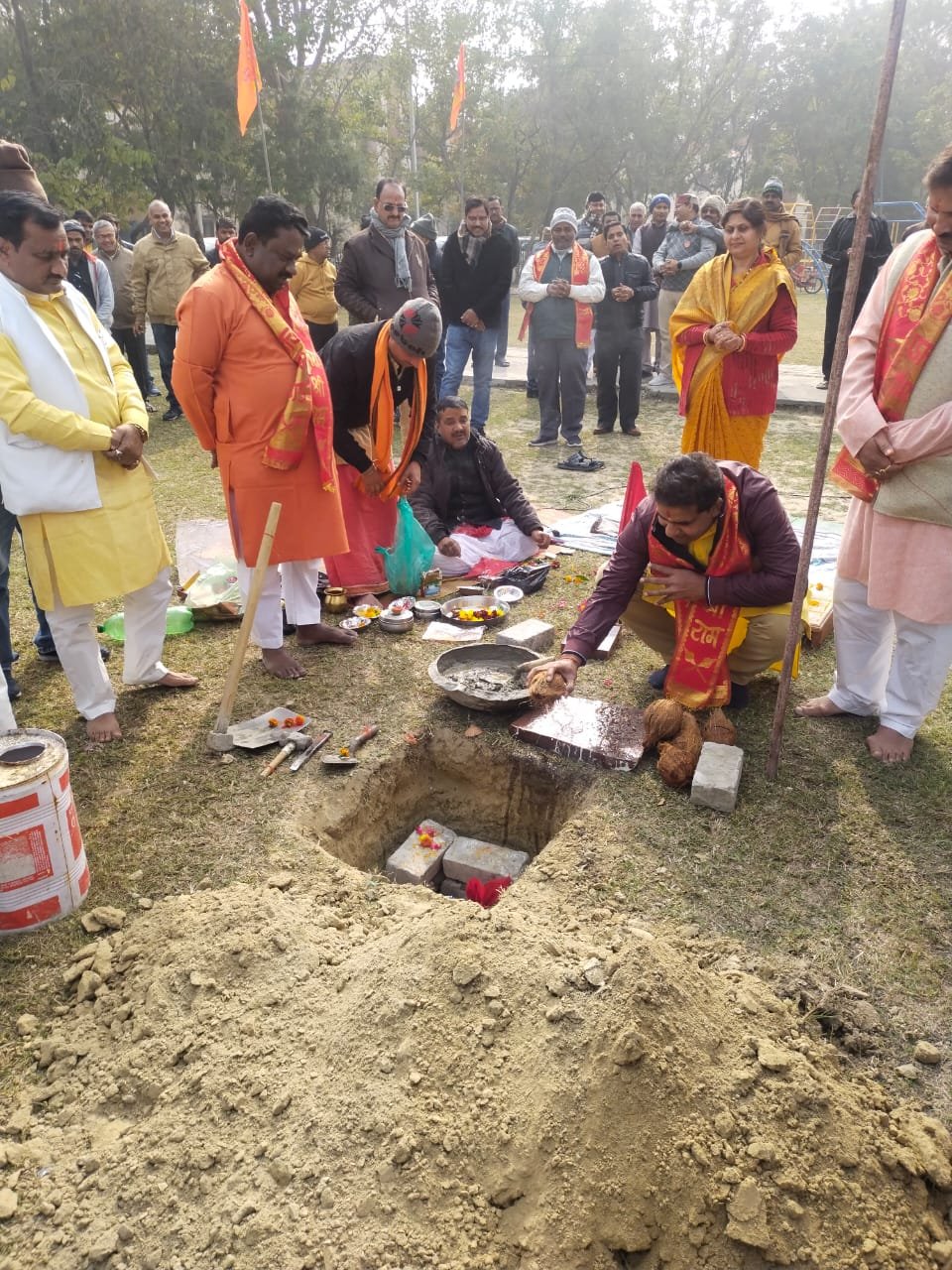 रायबरेली-एनटीपीसी ऊँचाहार में श्री राधाकृष्ण मंदिर निर्माण का शुभारंभ