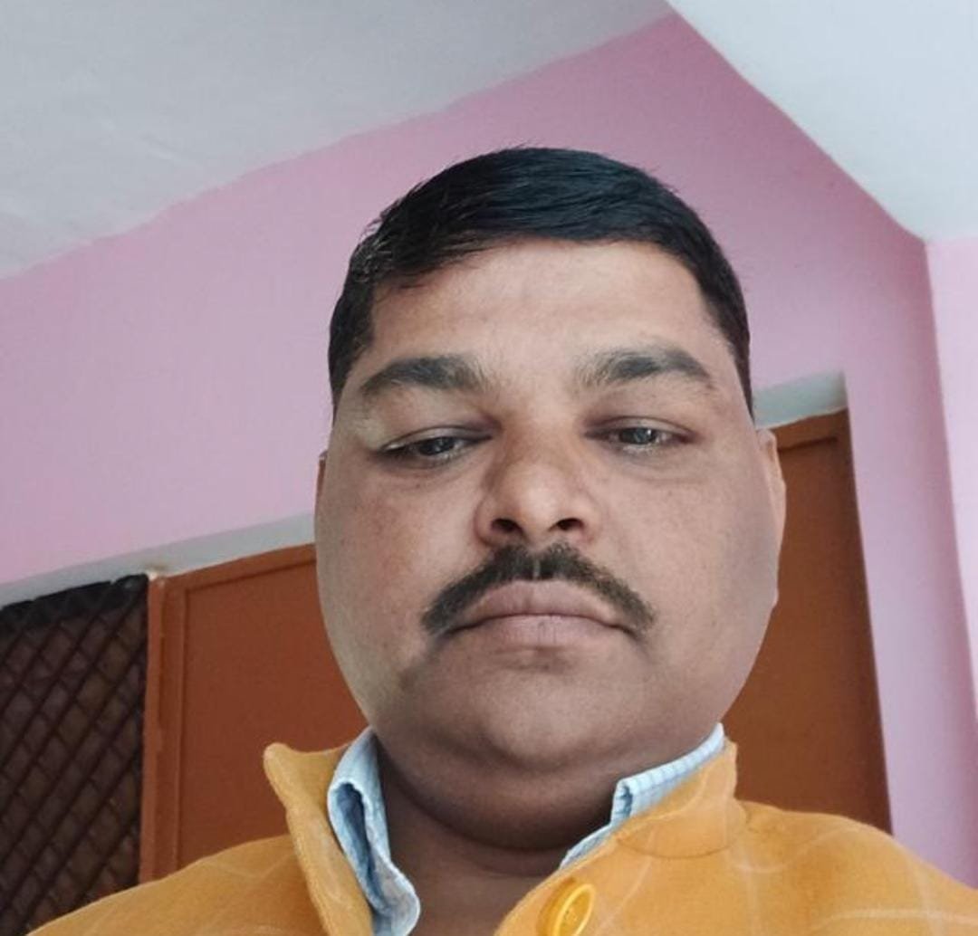 रायबरेली-शासन के आदेशो को नही मानते है सचिव प्रेमचंद्र