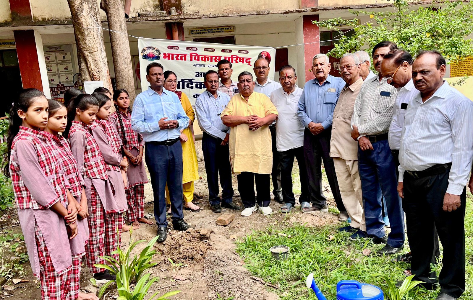 रायबरेली-एक पेड़ अपने बच्चों के नाम लगाने का लें संकल्प: अरविंद श्रीवास्तव