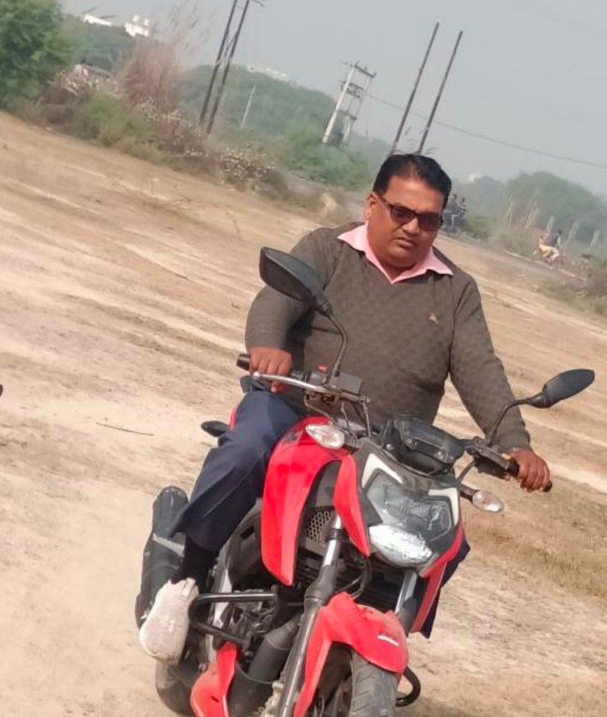 रायबरेली-अपने सिस्टम से कार्य कराने में माहिर बन चुके है ADO कैलाश नाथ पटेल