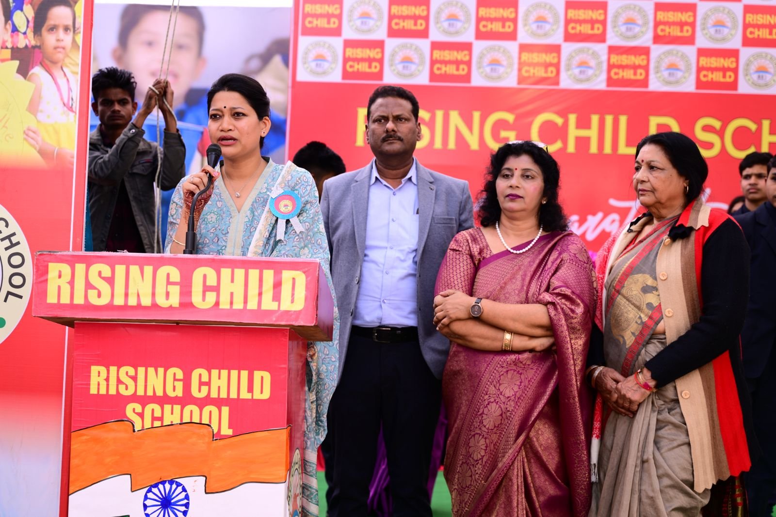 Raibareli-नई शिक्षा नीति के लिए जागरूक कर मनाया गया राइजिंग चाइल्ड स्कूल का वार्षिकोत्सव*