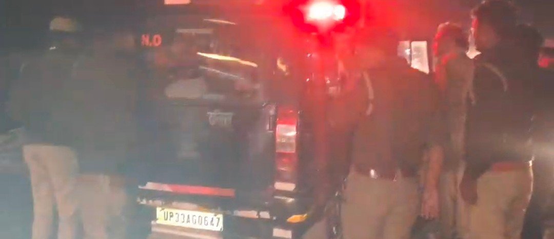 Raibareli-होटल में खाना खाने को लेकर दबंगो ने दिखाई दबंगई