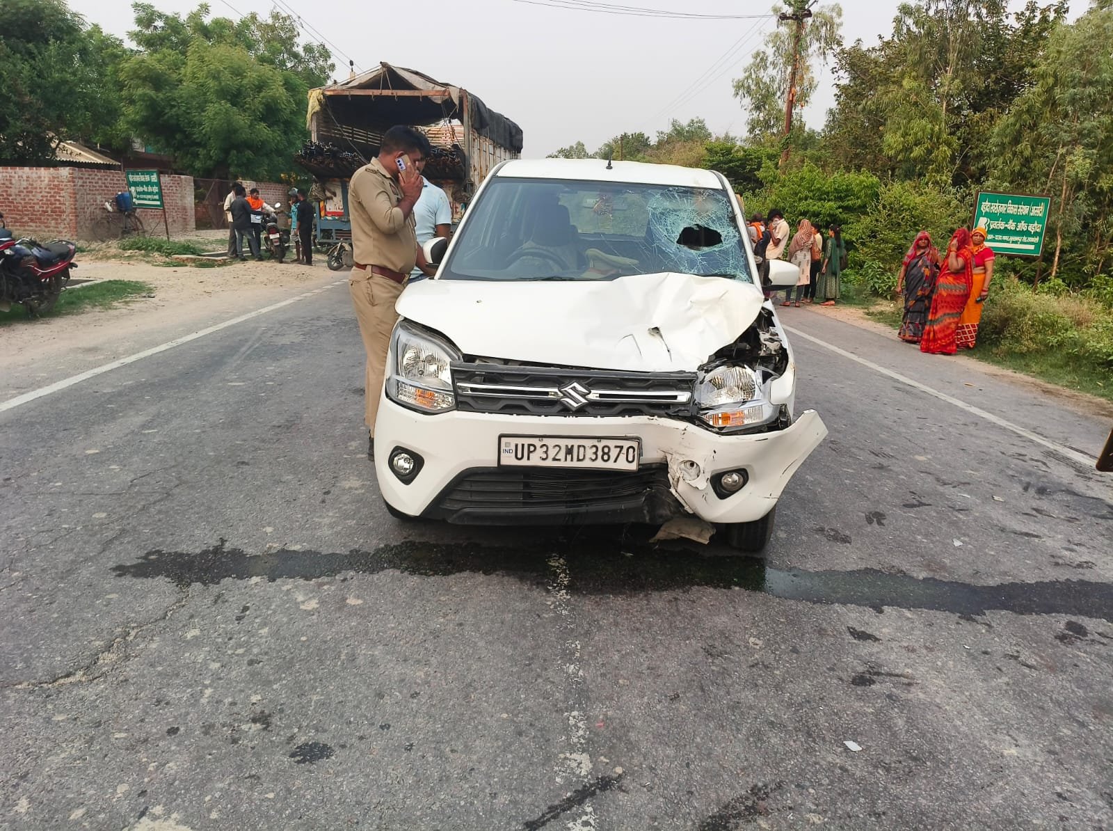 रायबरेली-तेज रफ्तार अनियंत्रित कार ने बाइक सवार को कुचला