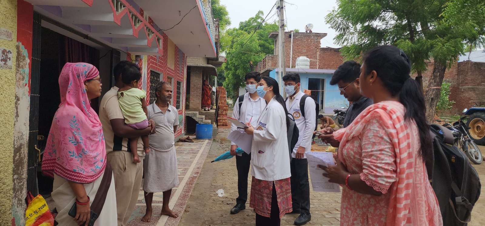  रायबरेली की टीम ने किया टीबी जागरूकता व शोध सर्वेक्षण