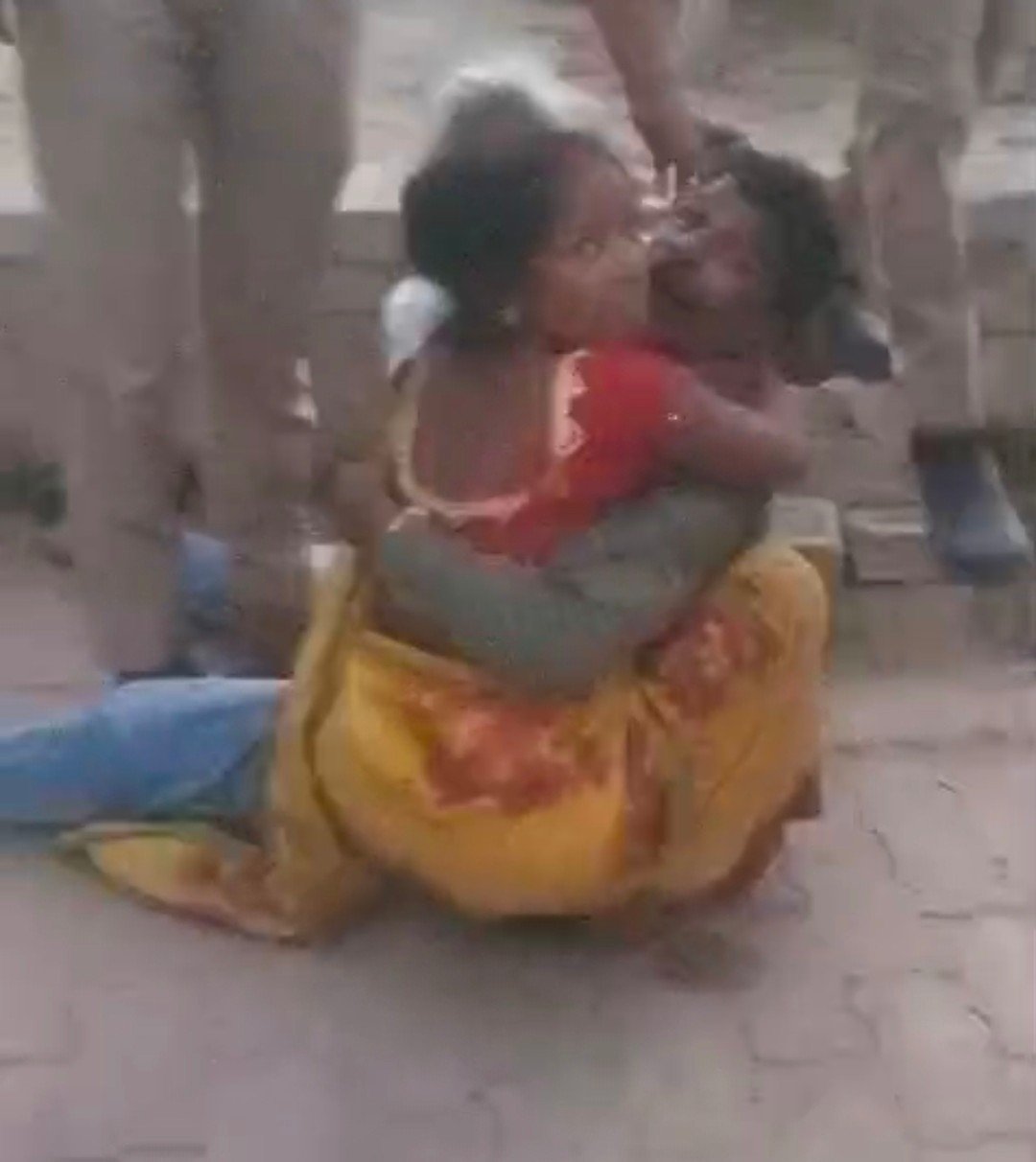 Raibareli-मित्र पुलिस की छवि को धूमिल कर रहा दबंग दरोगा सौरभ बालियान