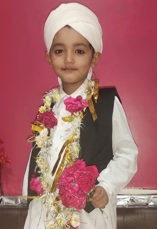 रायबरेली-चार साल के मासूम ने गरीबी को महसूस करने लिए रखा रोजा,,,