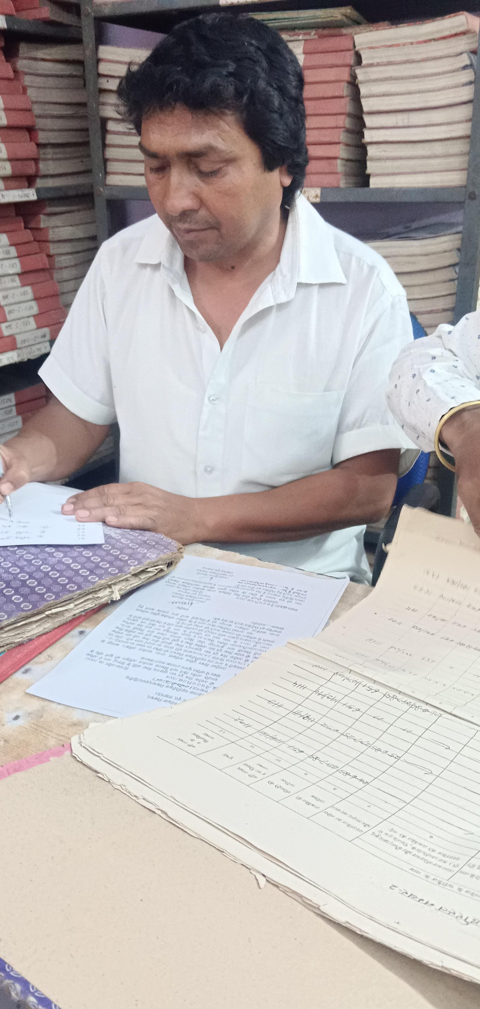 Raibareli-डलमऊ उप निबंधन कार्यालय में कार्य करते हैं फर्जी कर्मचारी