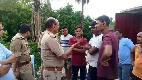 रायबरेली-संदिग्ध हालात में फंदे से लटका मिला किशोर