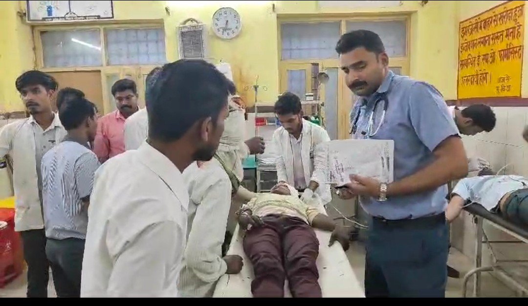 Raibareli-गेहूं कटाई के दौरान हुआ हादसा