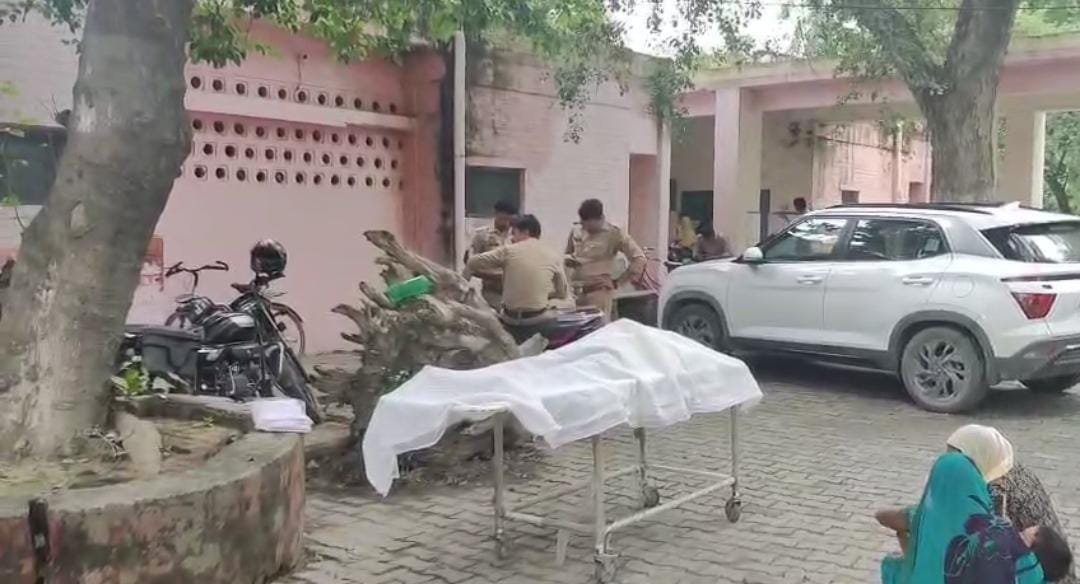 रायबरेली-ऊंचाहार में घरेलू विवाद के चलते युवक ने फंदे से लटककर की आत्महत्या,, 