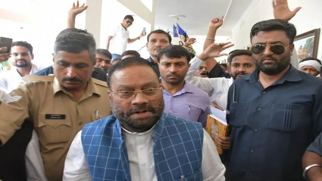 पूर्व मंत्री स्वामी प्रसाद मौर्य बोले- भाजपा सरकार से पोषित गुंडे और माफिया ही विपक्षी दलों के नेताओं पर कर रहे हमले