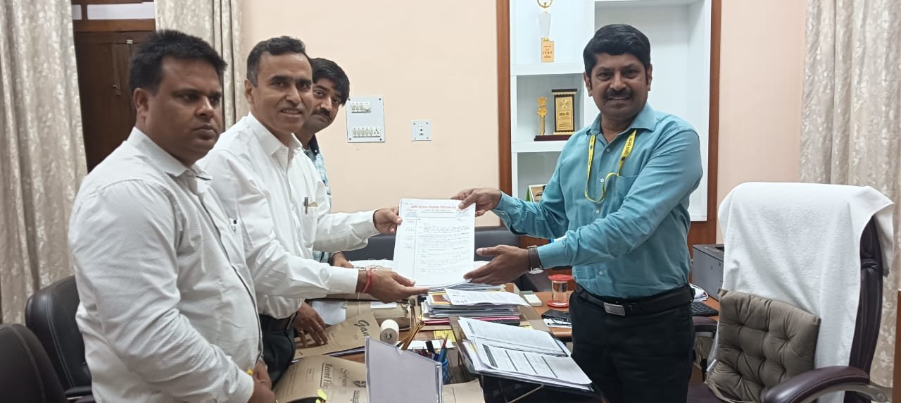 बीईओ संघ ने प्रमुख सचिव से की मुलाकात, एसीपी सहित इन बिंदुओ पर चर्चा