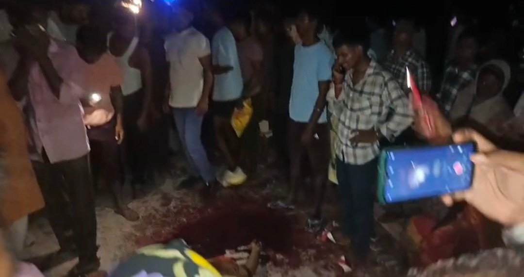 रायबरेली-सड़क के किनारे खून से लतपथ मोबाइल शॉप के मालिक का मिला शव