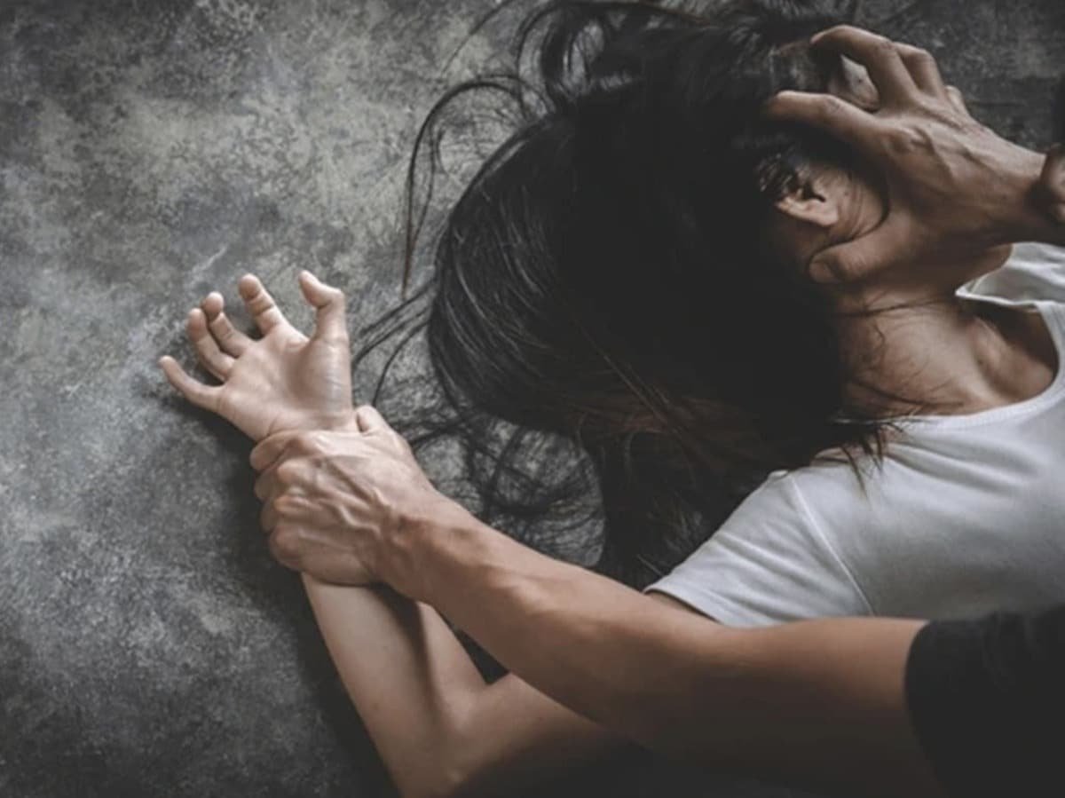 रायबरेली में दुकान में युवती से सामूहिक दुष्कर्म का आरोप,सामूहिक दुष्कर्म से पीड़िता की हालत बिगड़ी