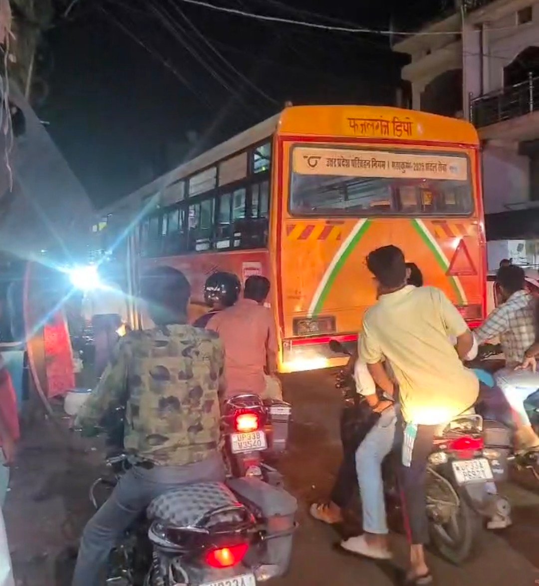 रायबरेली-नशे में धुत होकर बस चला रहे रोडवेज बस चालक