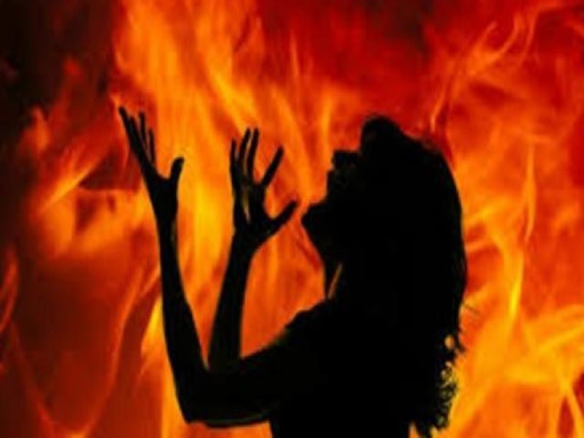 रायबरेली में संदिग्ध परिस्थितियों में जिंदा जली युवती,ये वजह आई सामने