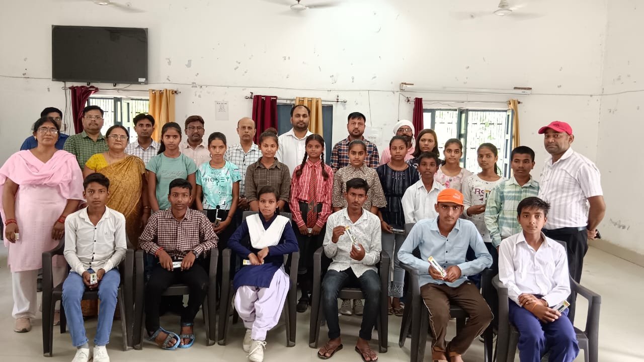 Raibareli-ऊँची मंजिल पाने का सपना देखें सफल हुए बच्चे: बीडीओ अमावां