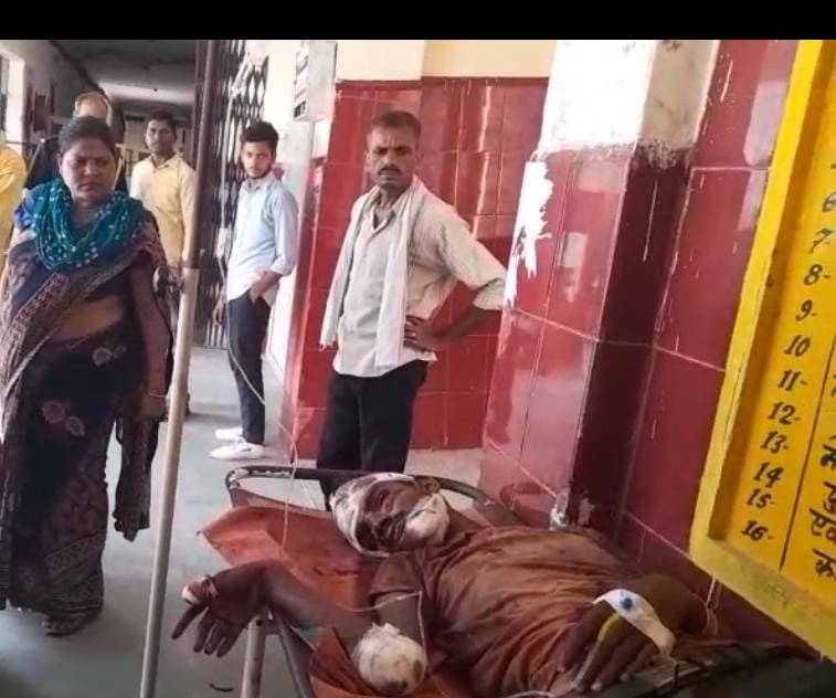 रायबरेली-रेलवे लाईन किनारे एक युवक के घायल अवस्था में मिलने से मची सनसनी,,   