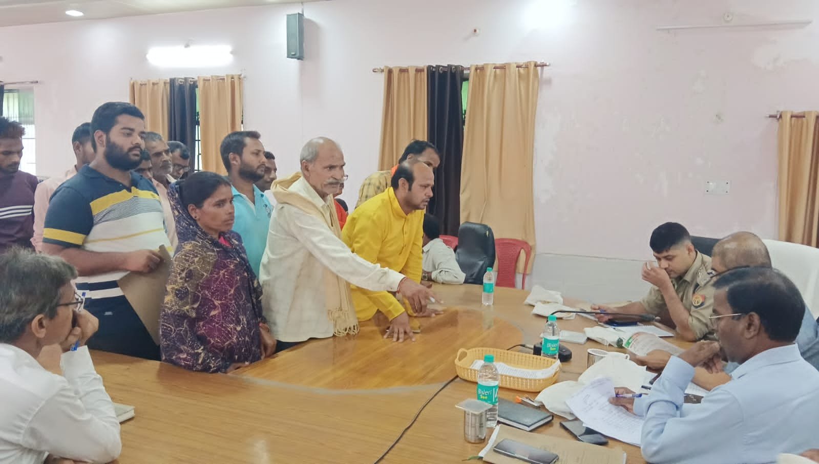 Raibareli-संपूर्ण समाधान दिवस में आई 47 शिकायत में सात का निस्तारण 