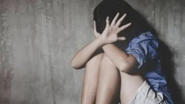 भाजपा नेत्री की 11 साल की बेटी से रेप, हालत बिगड़ने पर भदोही से वाराणसी रेफर