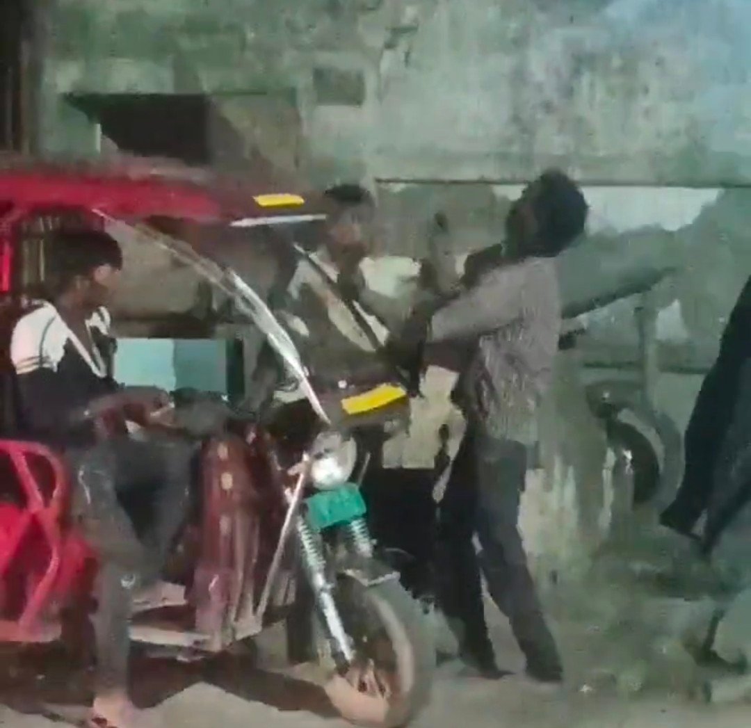 रायबरेली-चौकी से चंद कदमो की दूरी में होता रहा बवाल,पुलिस को नही लगी भनक