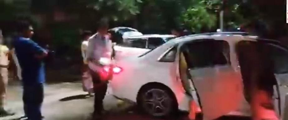 यूपी-डिप्टी सीएम केशव मौर्या के बेटे की कार में मारी जोरदार टक्कर