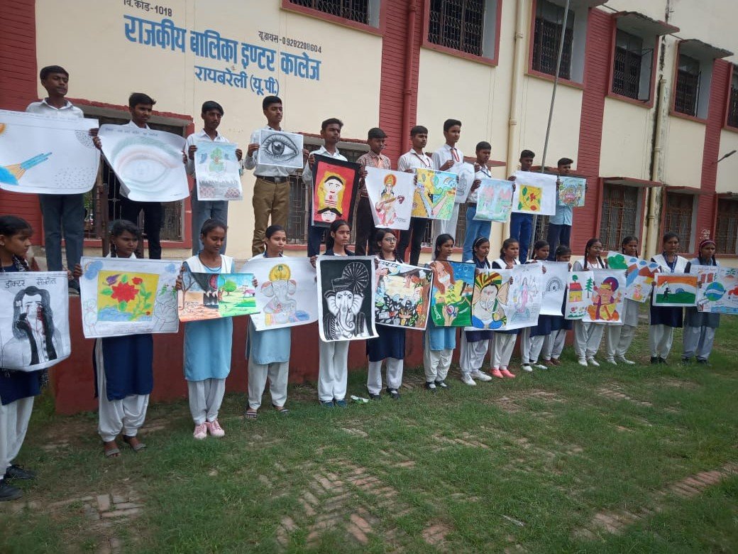 Raibareli-प्रधानाचार्य शशांक अग्निहोत्री ने बच्चों का उत्साह बढ़ाया