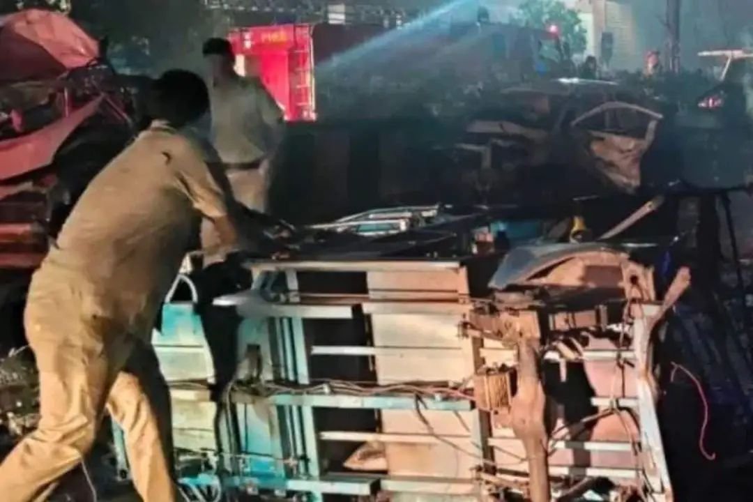 लाल क‍िला ब्‍लास्‍ट आतंकी हमला, पुल‍िस ने संद‍िग्‍ध को दबोचा, पुल‍िस कमिश्नर ने क्‍या बताया