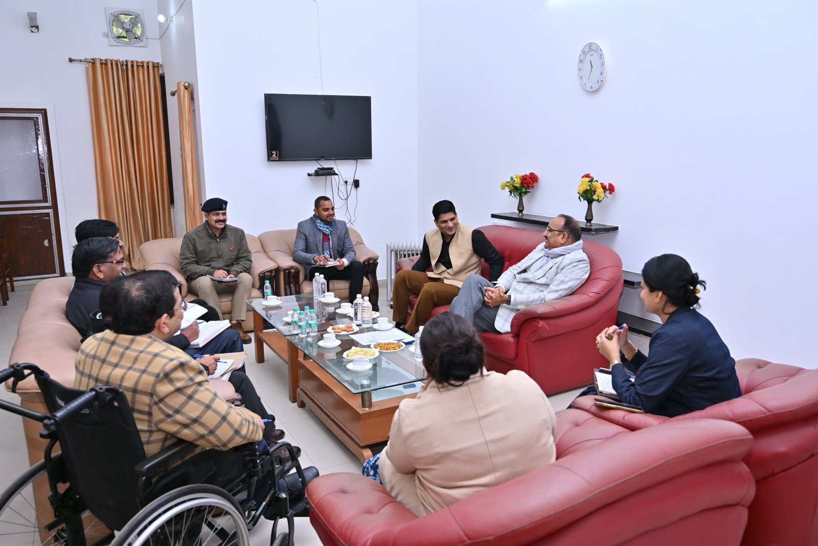 रायबरेली के स्थापना दिवस पर रायबरेली महोत्सव के आयोजन के सम्बन्ध में बैठक सम्पन्न