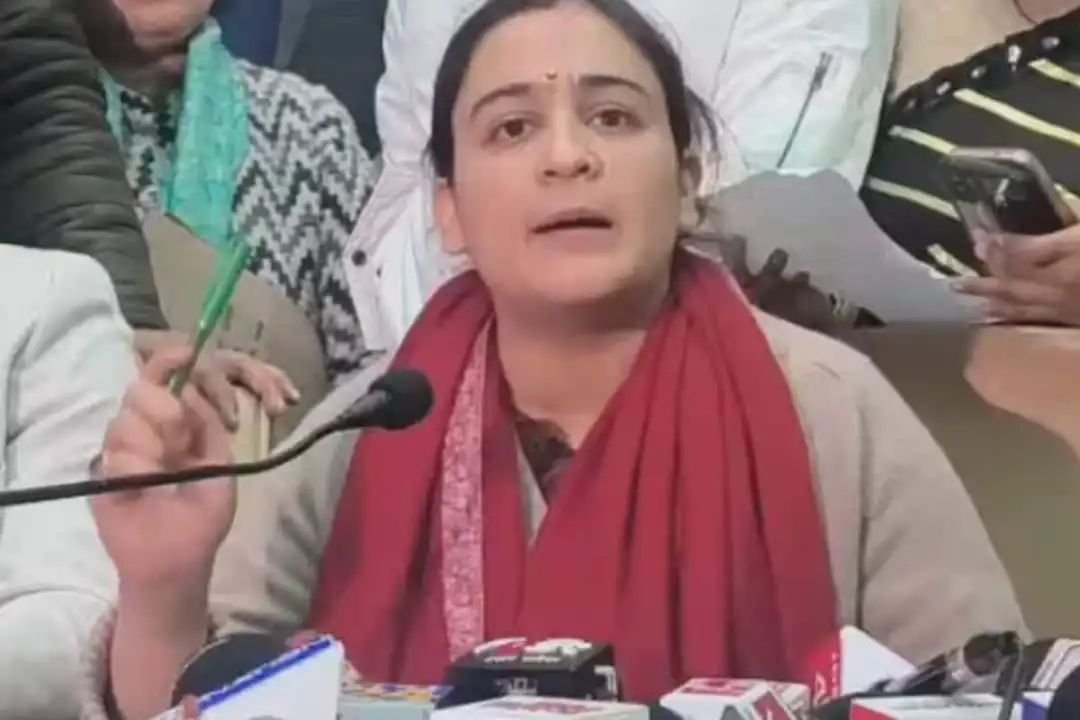 अपर्णा यादव के परिवार का पहला रिएक्‍शन, प्रतीक ने खुद नहीं किया तलाक का इंस्‍टा पोस्‍ट, बल्कि अकाउंट...