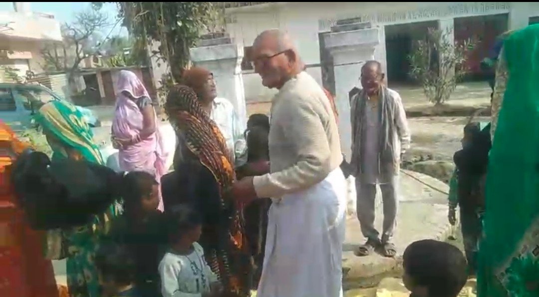 रायबरेली—प्राण प्रतिष्ठा के अवसर पर मंदिरों में हुआ भव्य आयोजन, सैकड़ों श्रद्धालु हुए शामिल