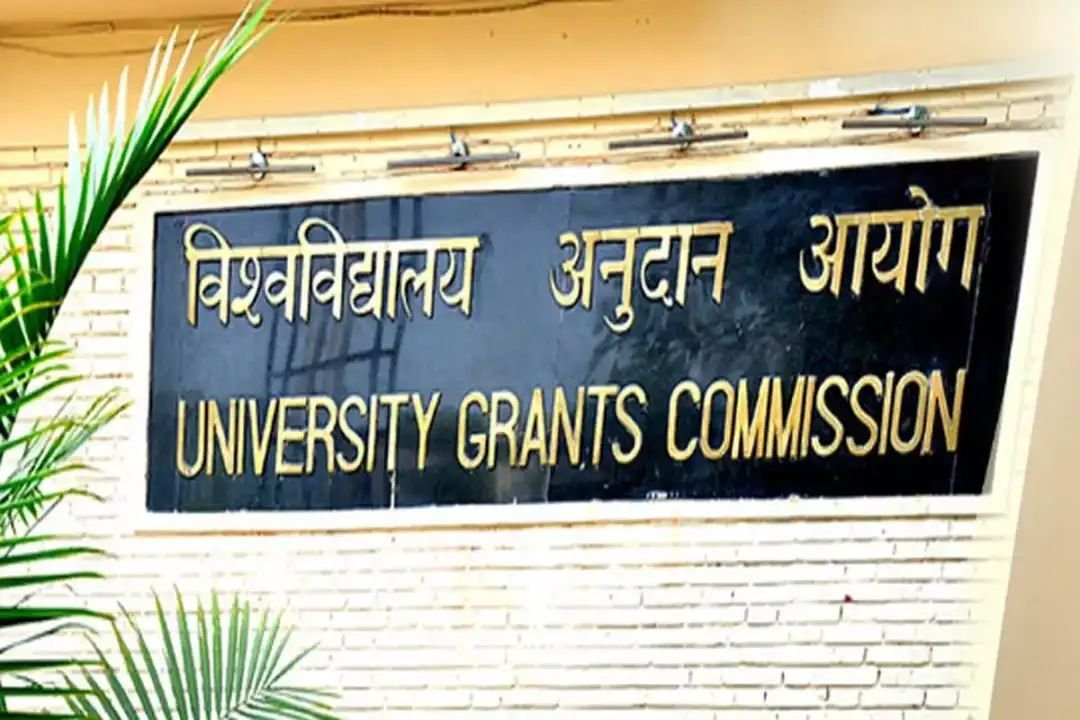 सवर्णों के भारी गुस्से के आगे झुकी सरकार? UGC के विवादित नियमों पर अब हाई लेवल कमेटी करेगी फैसला!