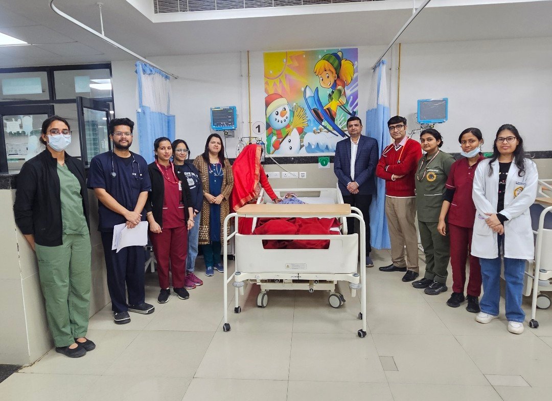 एम्स रायबरेली ने चार महीने की बच्ची को दिया जीवनदान- आनुवंशिक बीमारी “स्पाइनल मस्कुलर एट्रोफी” का किया इलाज