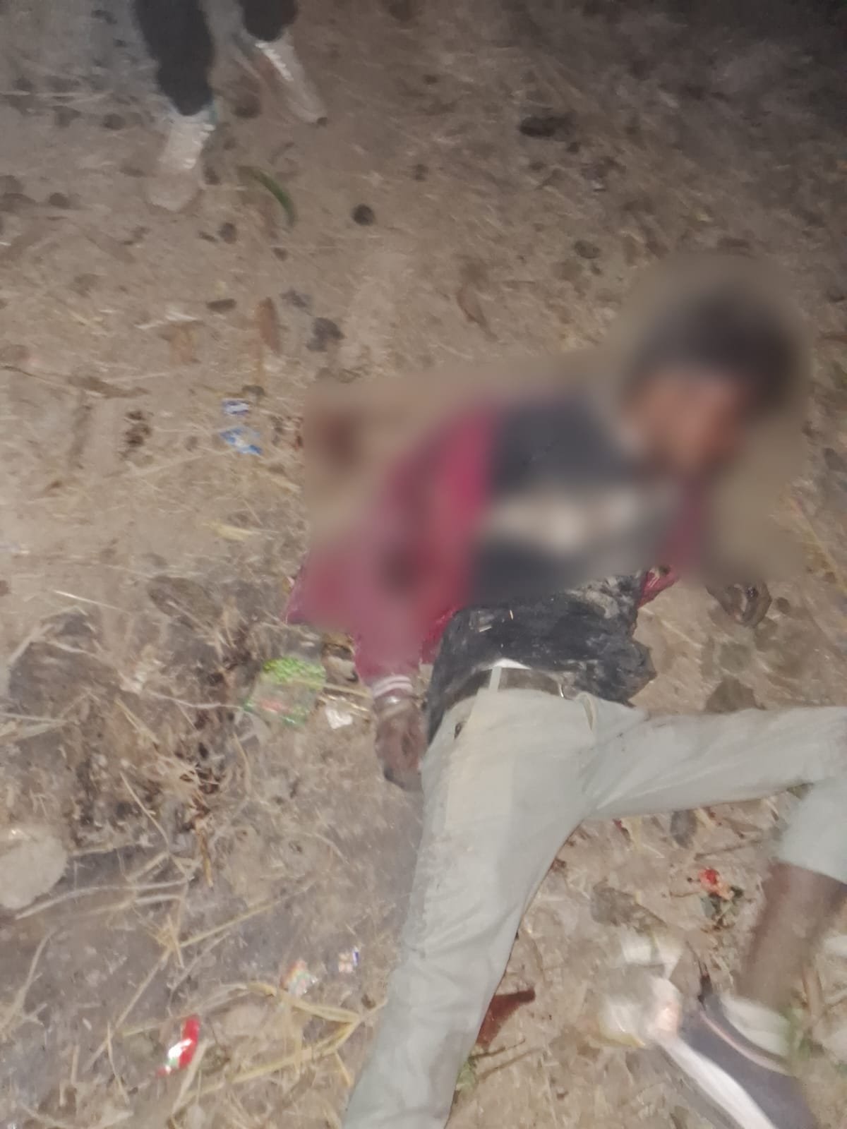 रायबरेली-ऊंचाहार में अनियंत्रित बाइक पेड़ से टकरा गम्भीर रूप से घायल,रेफर