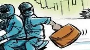 रायबरेली में बदमाशों के हौसले बुलंद: पुलिस चौकी से चंद कदम की दूरी पर सीएससी संचालक से लूटा बैग, मचा हड़कंप