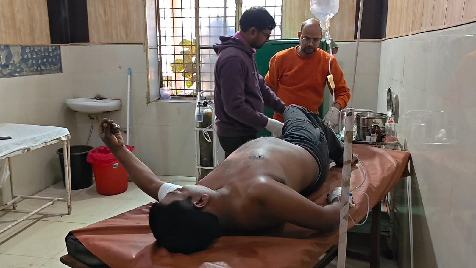 रायबरेली-कार्य करते समय दुर्घटना का शिकार हुआ स्टील कारीगर, गंभीर हालत में रेफर