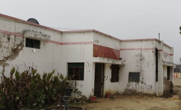 रायबरेली-सेवापुस्तिका से अवशेष वेतन तक: बछरावां में जीरो टॉलरेंस का ढीला तंत्र