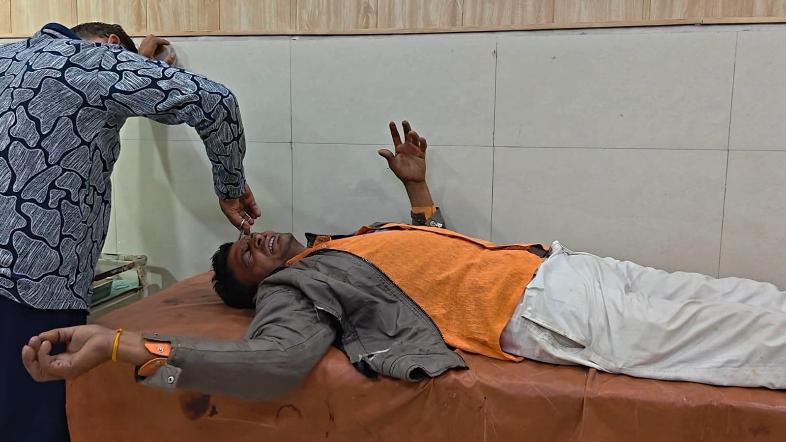 रायबरेली-बाथरूम करने गए नागरिक ने सफाई कर्मी पर लगाया मारपीट का आरोप