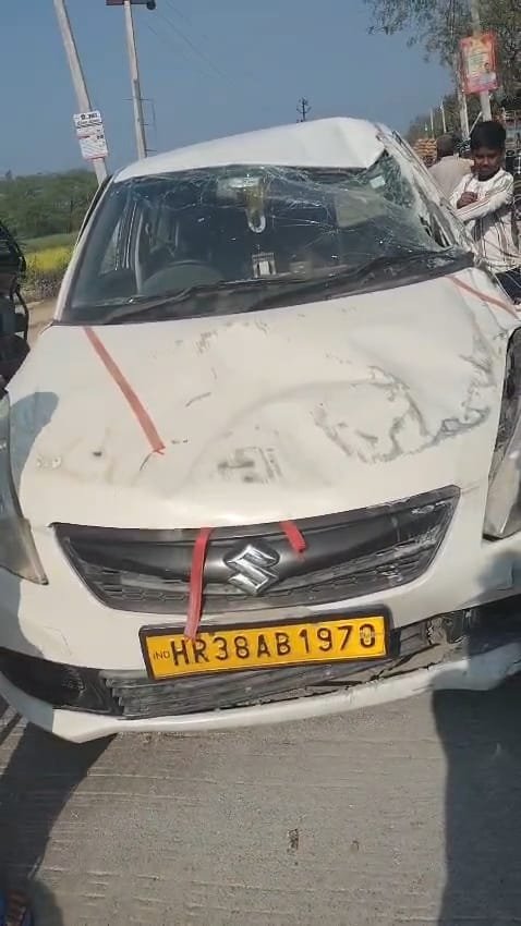 रायबरेली-तेज रफ्तार कार दुकान के बाहर रखे सामान में जा घुसी, चालक सुरक्षित