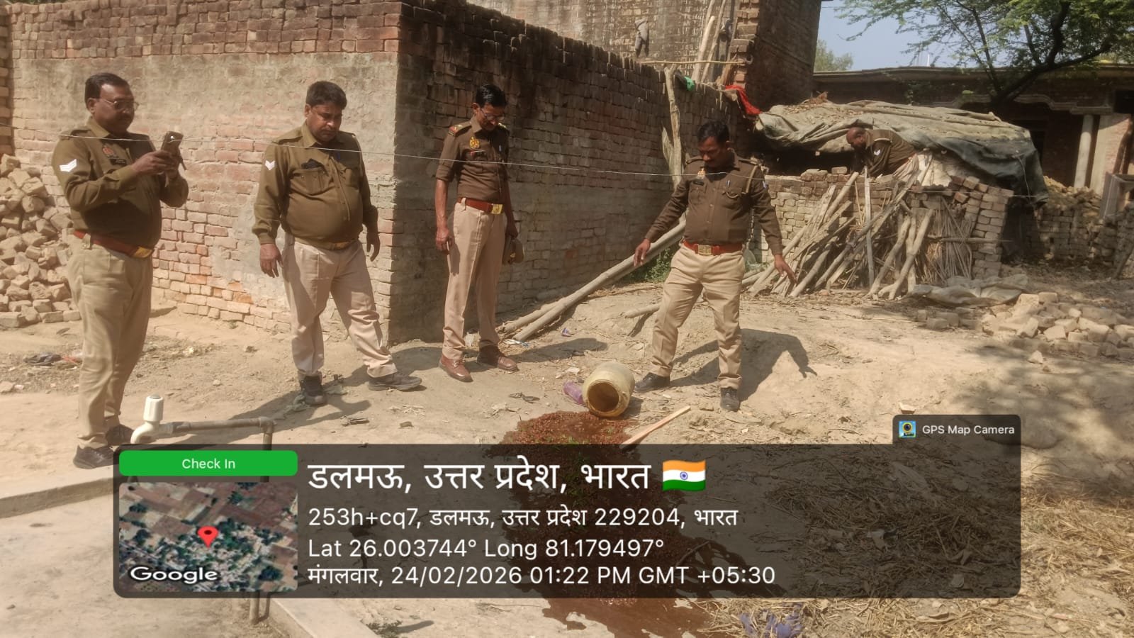 रायबरेली-30 लीटर अवैध कच्ची शराब बरामद व 50 किग्रा लहन नष्ट, 02 अभियोग पंजीकृत