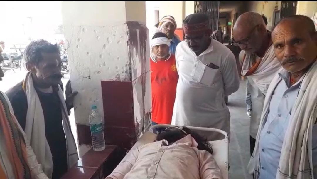 ऊंचाहार में अनियंत्रित बाइक बिजली के खंभे से टकराई, युवक की हालत गंभीर, जिला अस्पताल रेफर,,, 