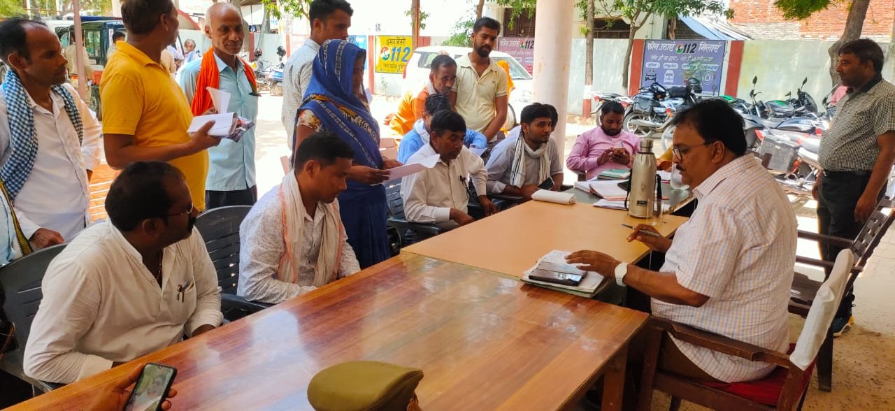 Raibareli-एसडीएम की अध्यक्षता में आयोजित हुआ समाधान दिवस  