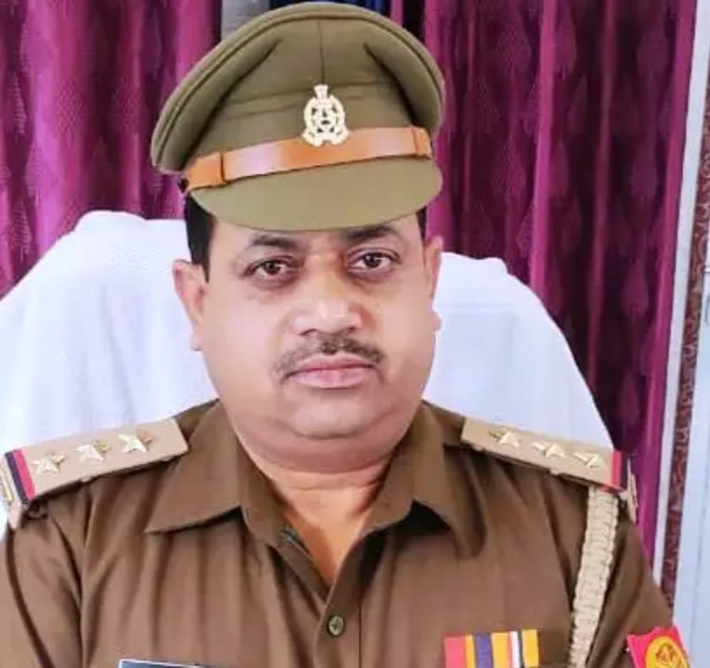 Raibareli-फरियादियों की जुबां खामोश करने के लिए कोतवाल की भाषा हो जाती है अमर्यादित 