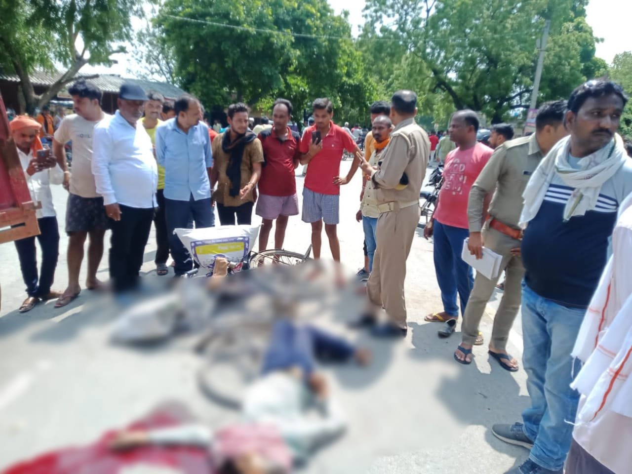 Raibareli-साइकिल से घर जा रहे अधेड़ को ट्रैक्टर चालक ने मारी टक्कर,मौत*