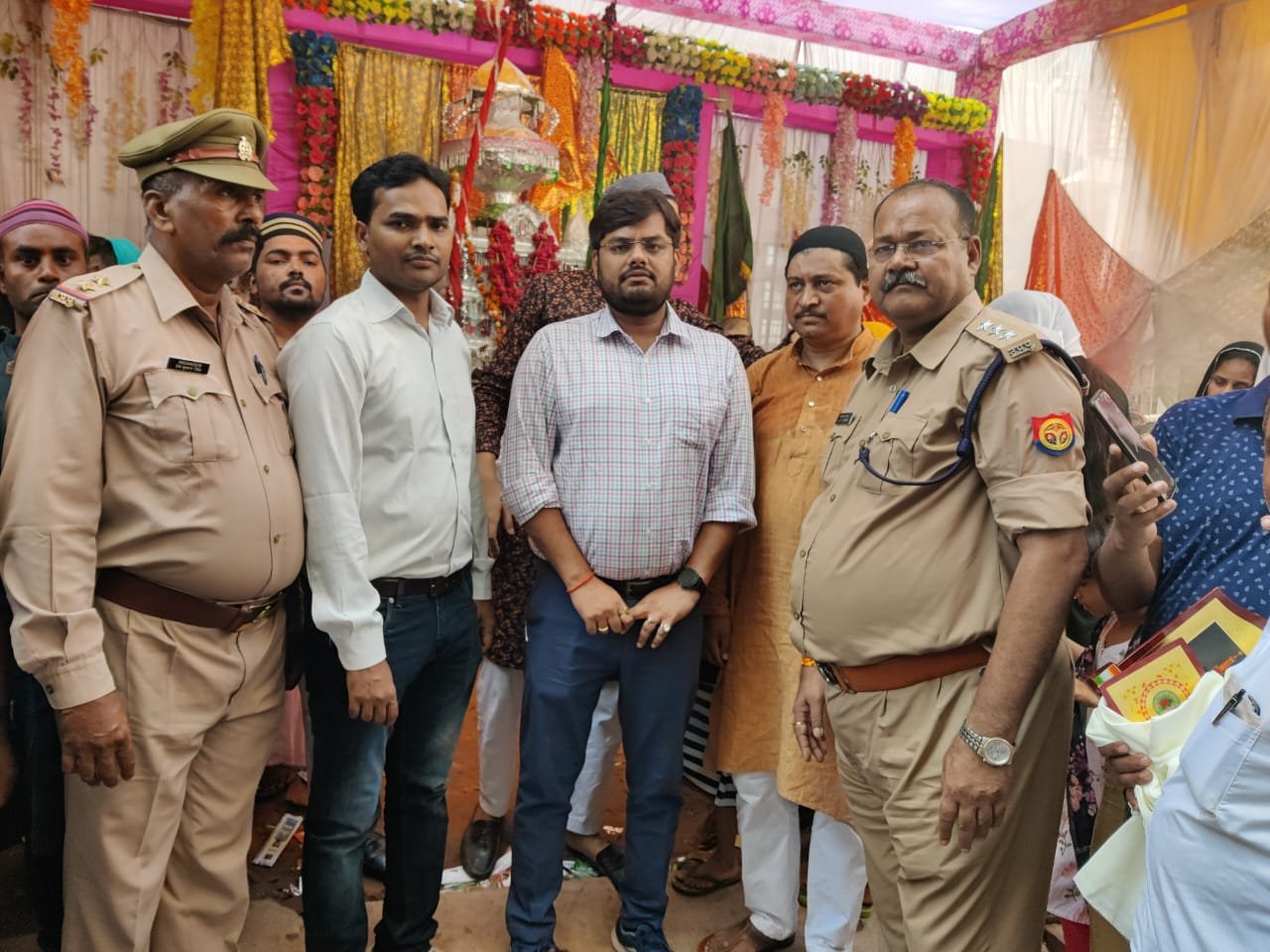 Raibareli-मातमी माहौल में कर्बला में ताजिए किये गये सुपुर्द-ए-खाक*