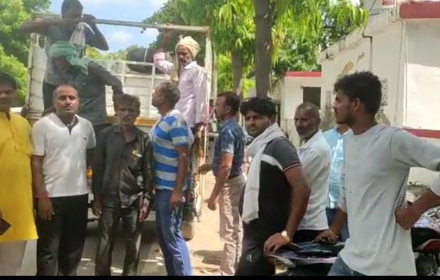 Raibareli- ट्रेन की चपेट में आने से किसान की दर्दनाक मौत।