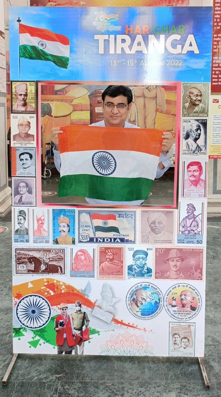 हर घर तिरंगा के प्रति उत्साह, वाराणसी परिक्षेत्र के डाकघरों से ढाई लाख तिरंगों की बिक्री*